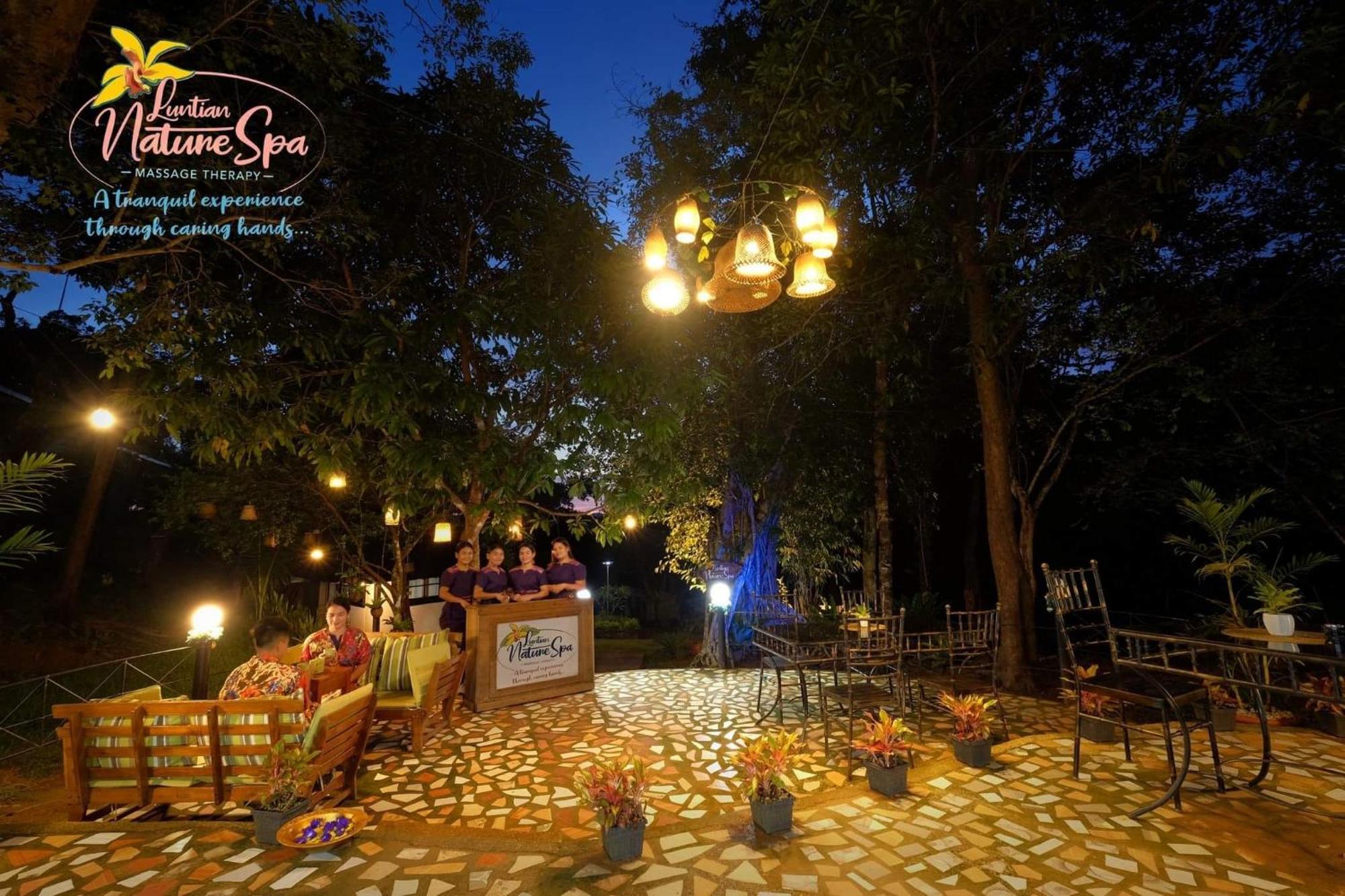 Villa Khadine Grand Vista Resort Coron Buitenkant foto