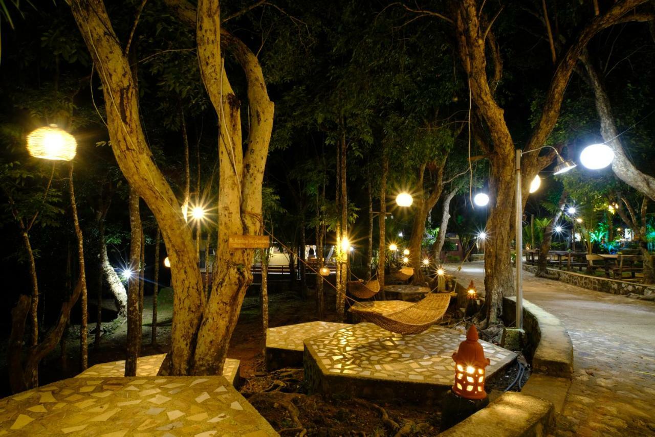 Villa Khadine Grand Vista Resort Coron Buitenkant foto